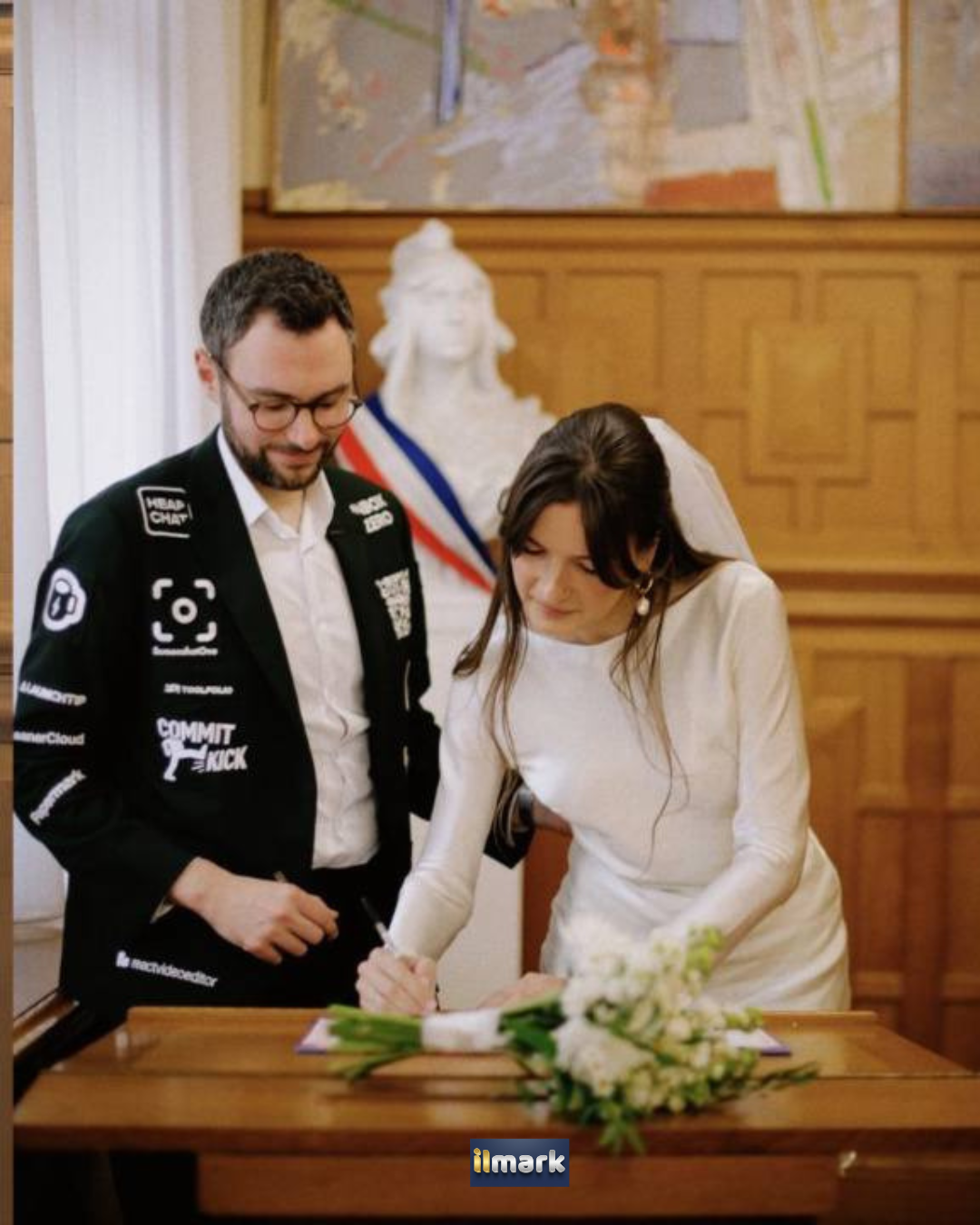 İdeyan varsa, pul da tapılar!”